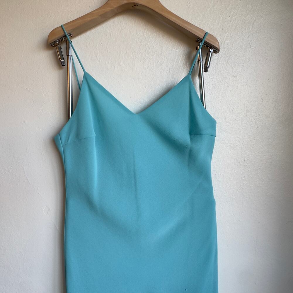 Elegant Blue Midi Dress - Picture 3 of 9